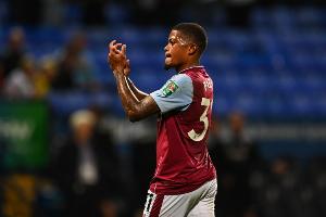 500开奖公告-罗马诺：利昂-贝利经纪人抵达意大利，将敲定球员加盟罗马一事